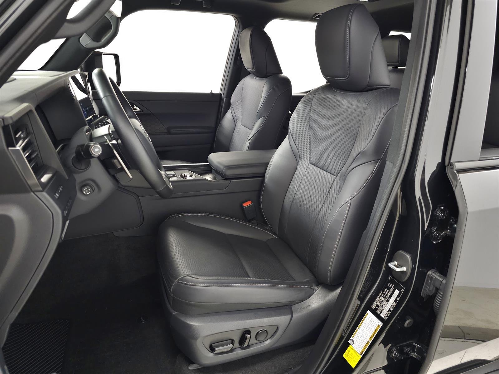 Used 2024 Black Lexus PREMIUM+ image 17
