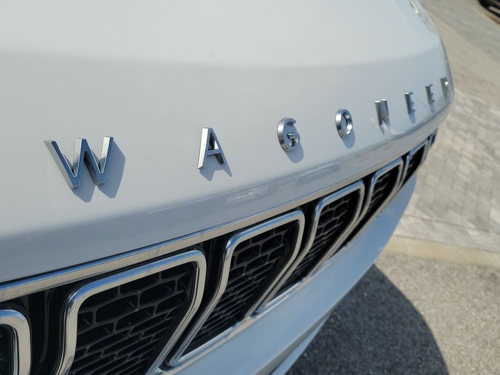 Used 2022 White Jeep Series III image 9
