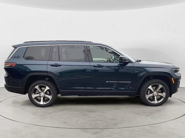 New 2026 Blue Pearl Jeep LIMITED 4X4 image 7