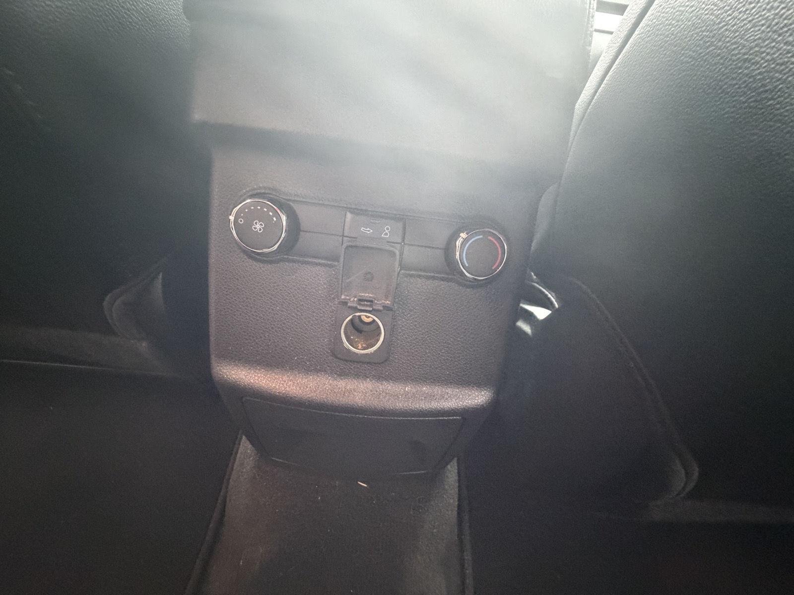 Used 2017 Magnetic Ford XLT image 12