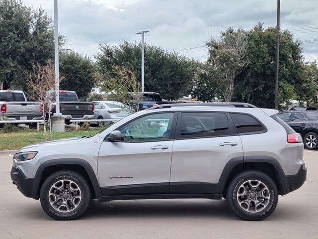 Used 2021 Silver Jeep Trailhawk image 6