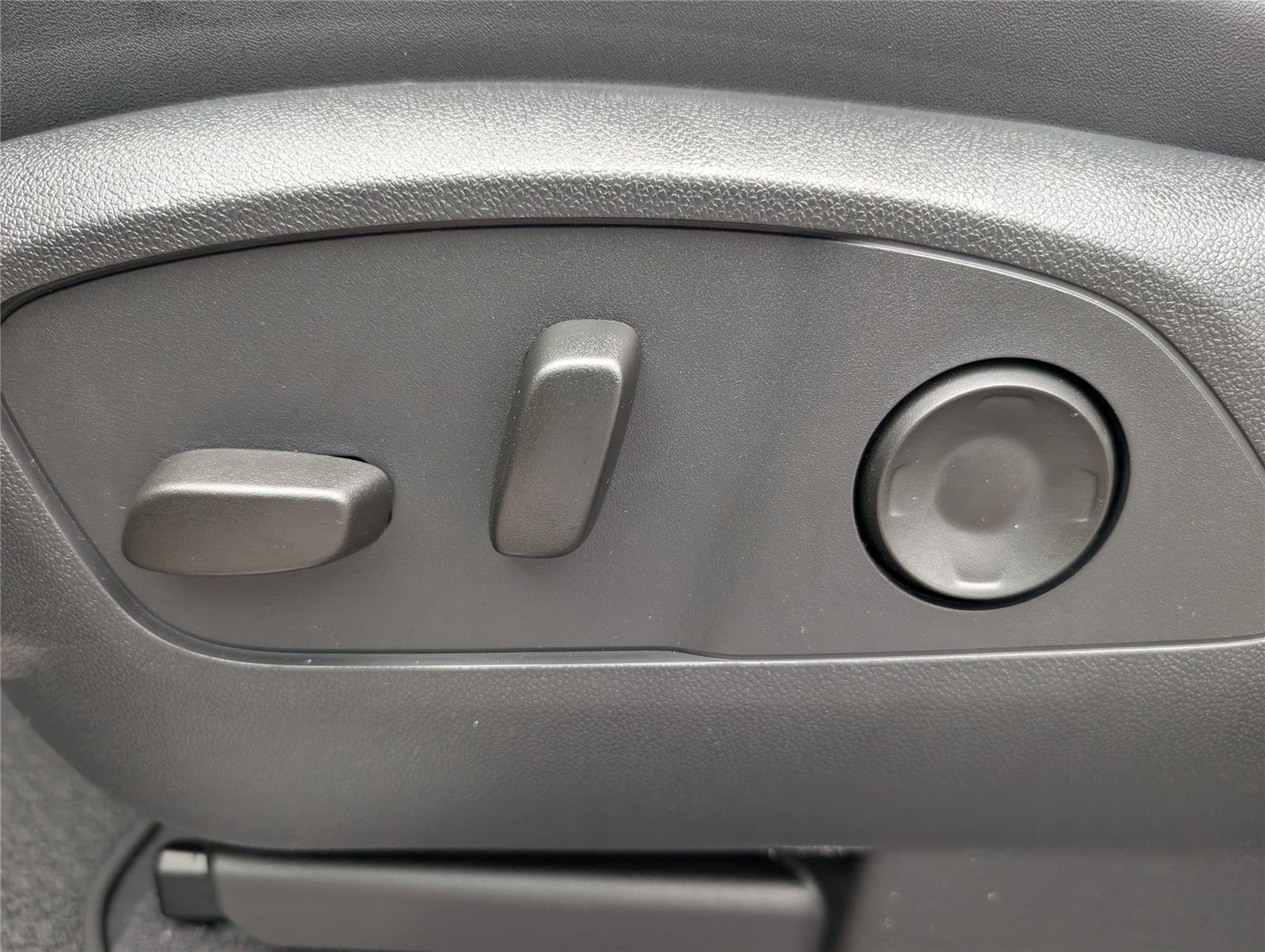 2025 GMC Sierra EV Denali - Photo 15