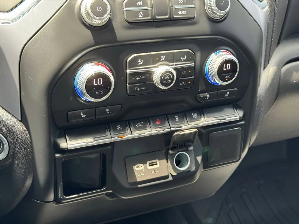 Used 2021 ONYX BLACK GMC Elevation image 22