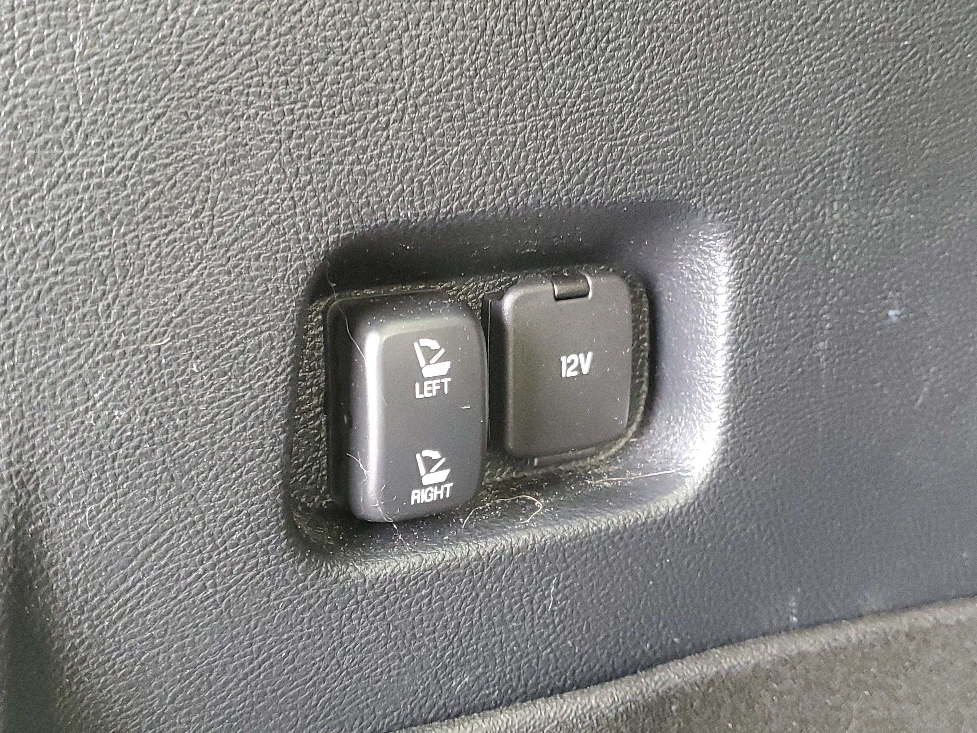 Used 2015 Magnetic Metallic Ford Titanium image 12