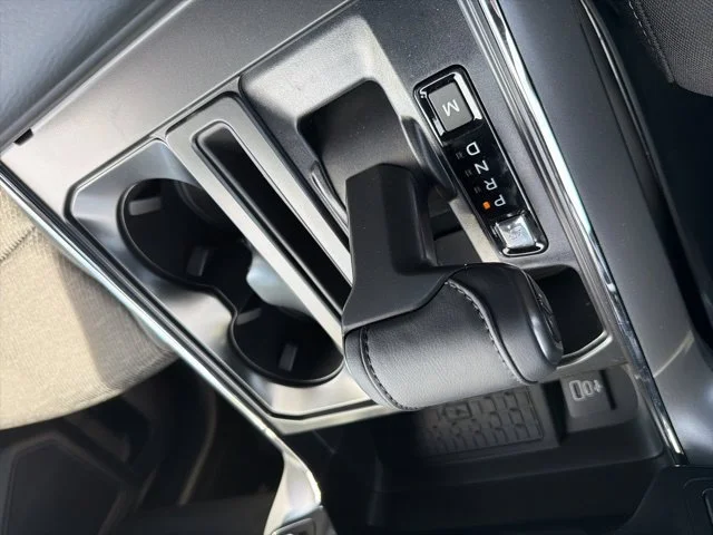 New 2026 Oxford White Ford XLT image 21