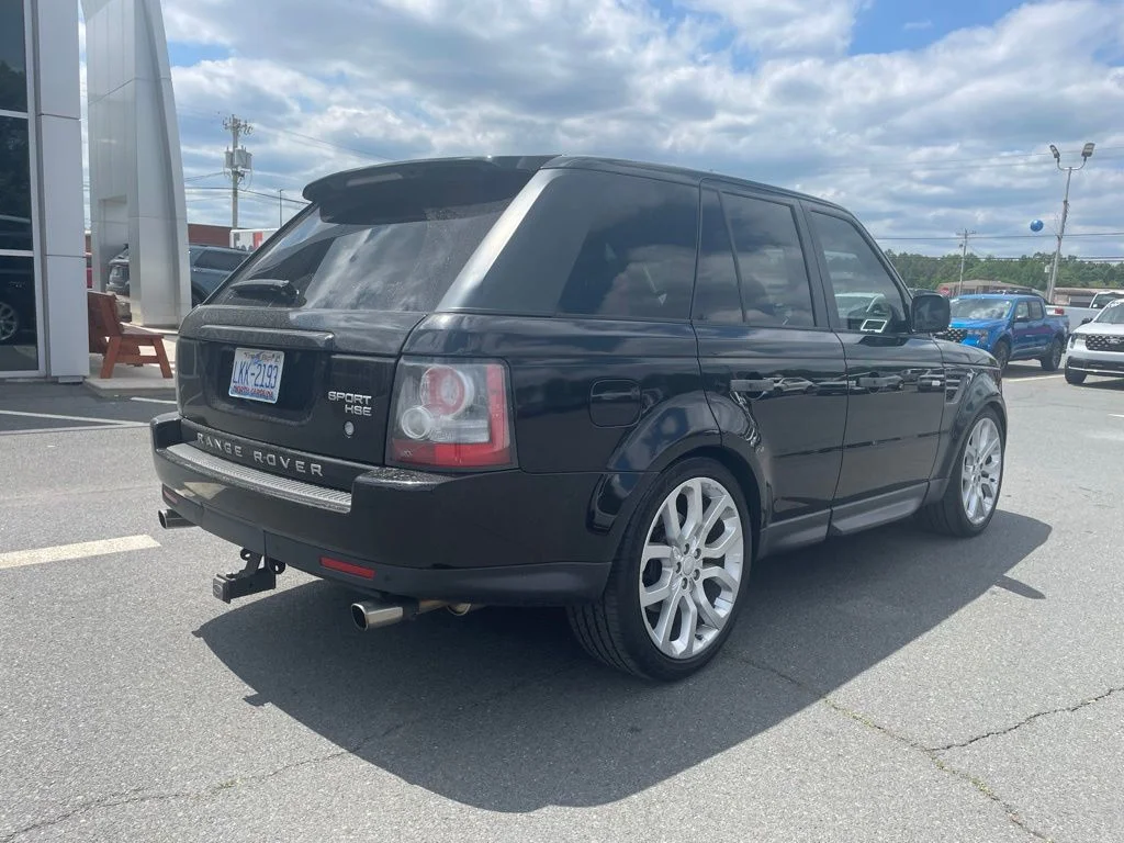 Used 2010  Land Rover HSE image 4