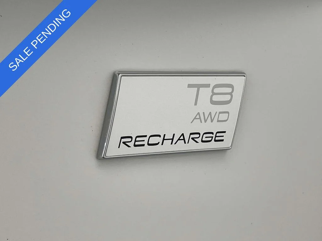 Used 2024 White Volvo T8 Plus Bright Theme 7 Passenger image 20