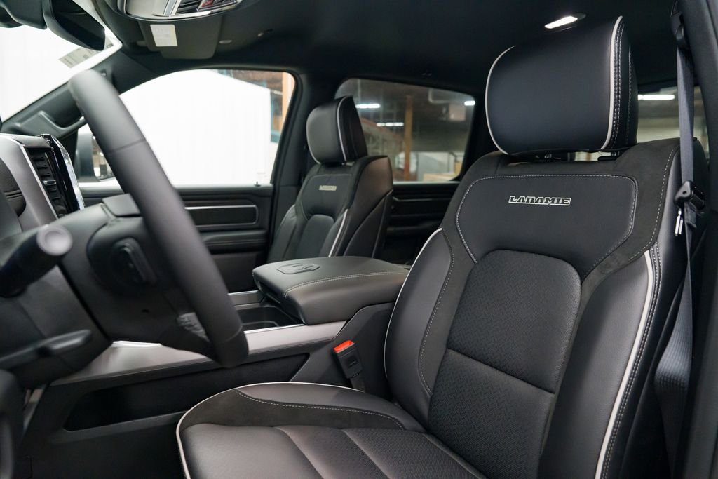 2026 RAM 1500 Laramie - Photo 24
