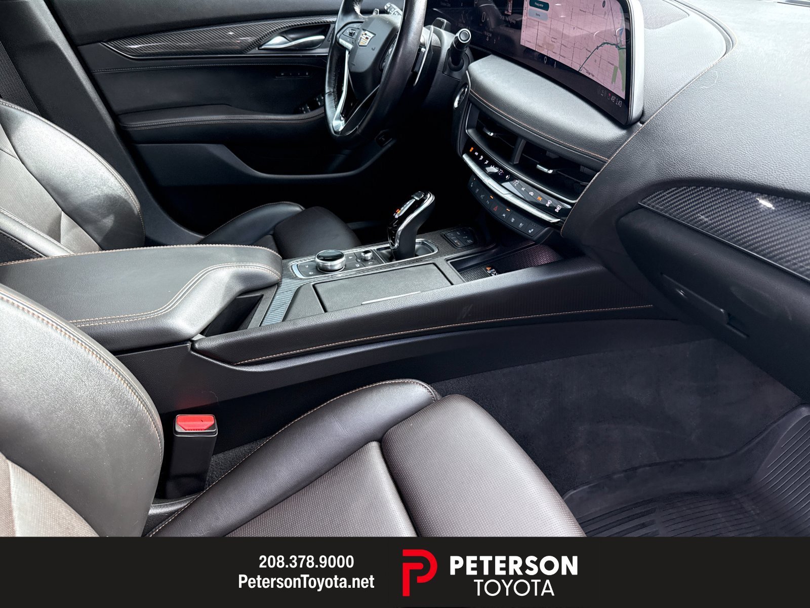 Used 2025  Cadillac Sport image 14