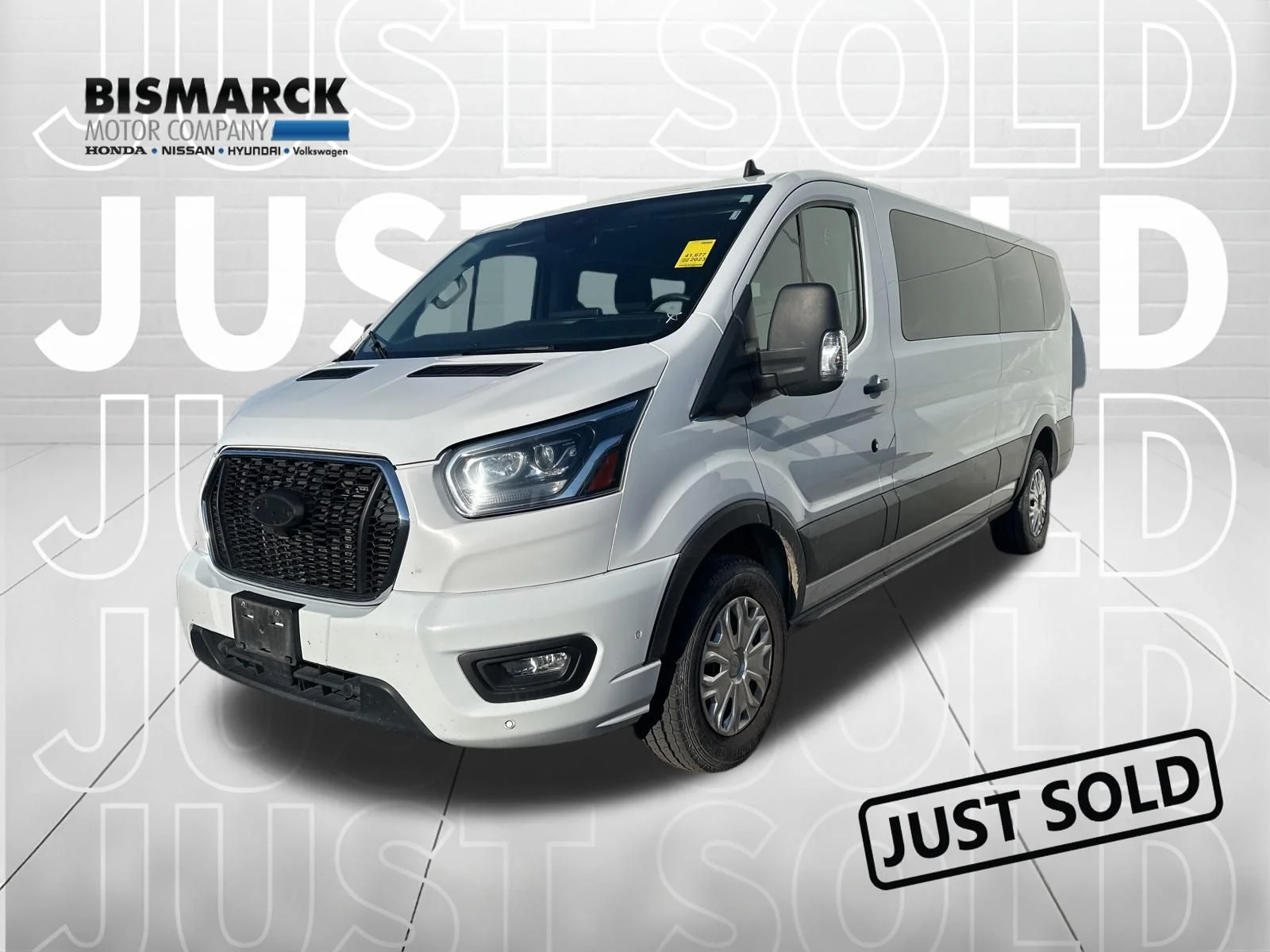 2023 Ford Transit 350 XLT Low Roof Sliding Pass. 148's photo