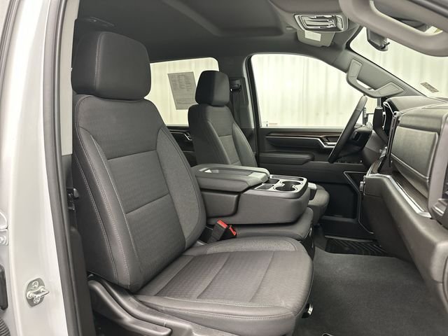 Used 2025 White Chevrolet LT image 27