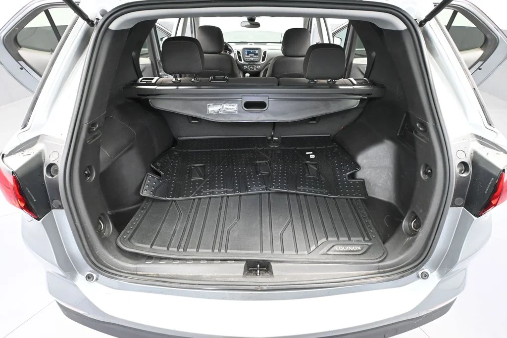 Used 2023 Gray Chevrolet LT image 38