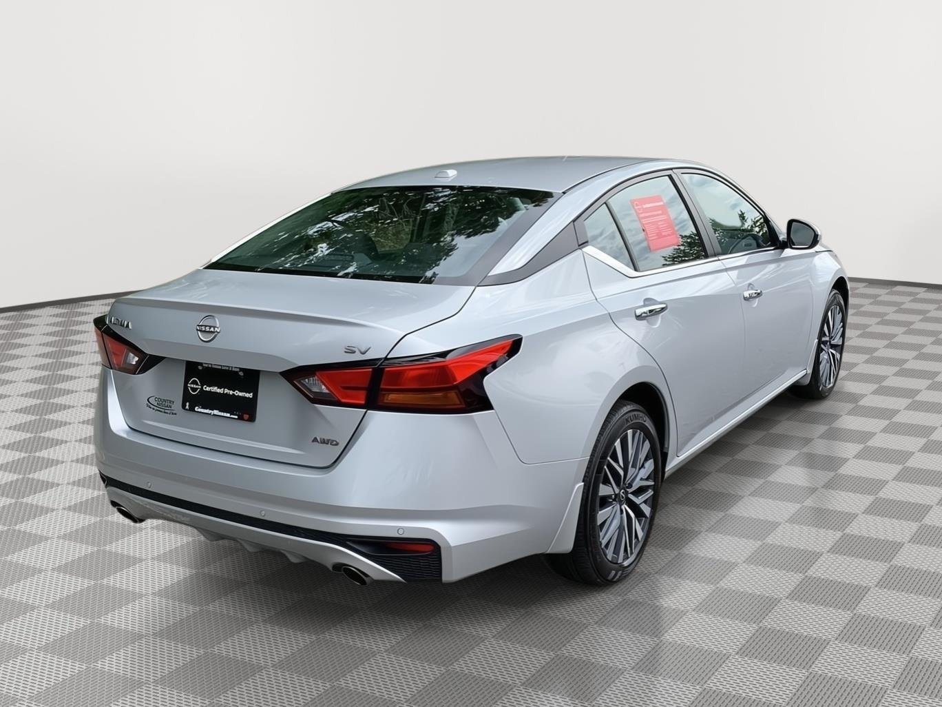 Used 2024 Brilliant Silver Metallic Nissan 2.5 SV image 5
