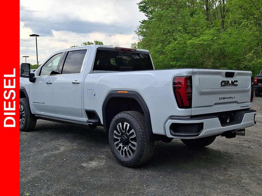 New 2026 Glacier White Tricoat GMC Denali Ultimate image 3