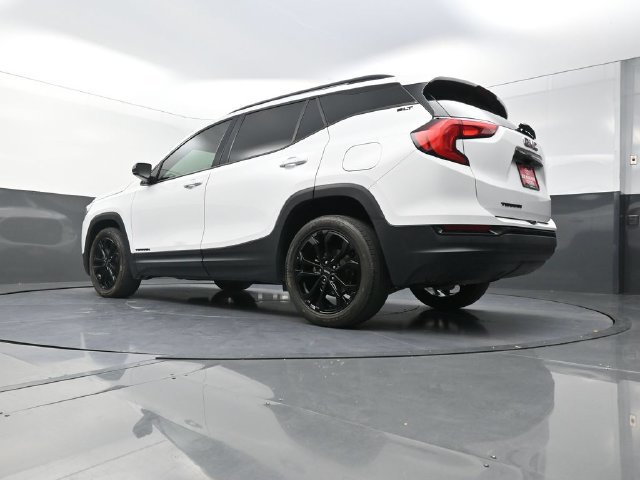 Used 2019 White GMC SLT image 38
