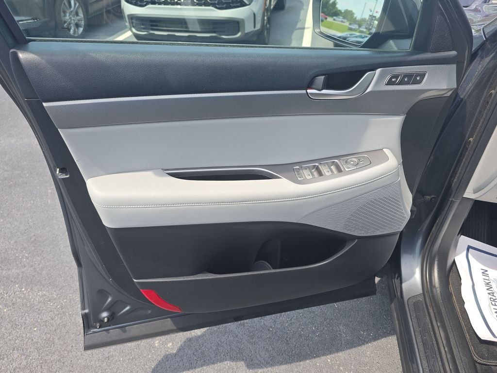 Used 2020 Gray Hyundai SEL image 12