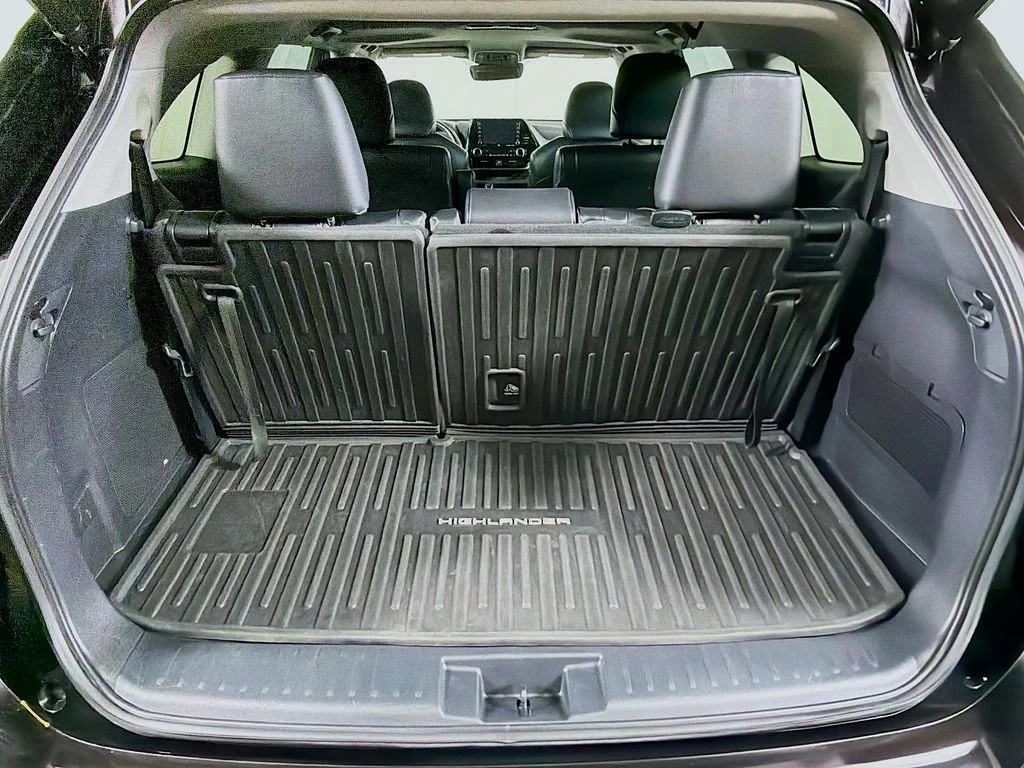 Used 2022 Brown Toyota Limited image 29