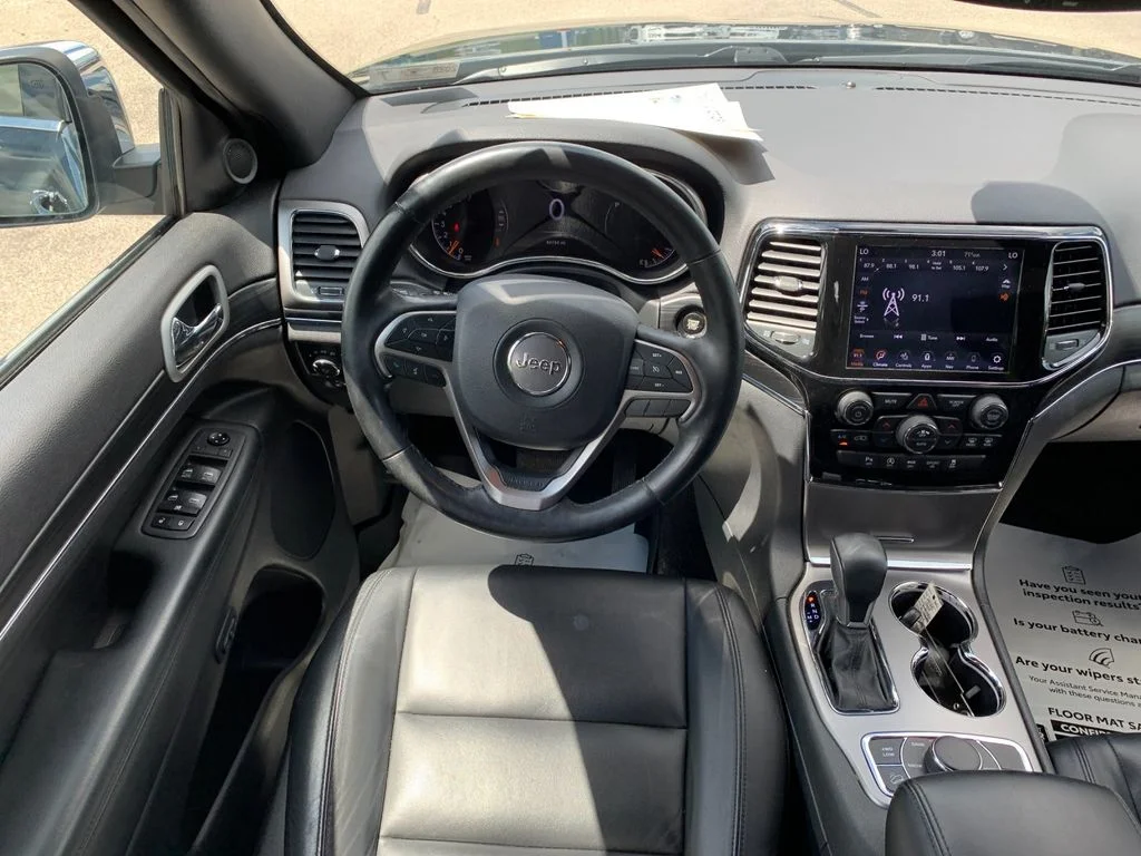 Used 2020 Black Jeep Limited image 17