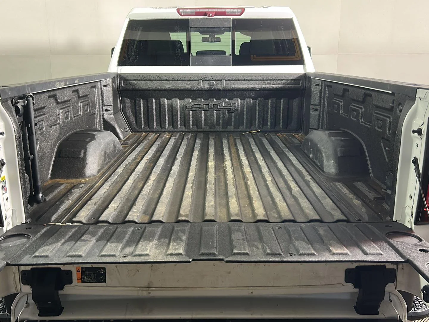 Used 2021 Summit White GMC AT4 image 9