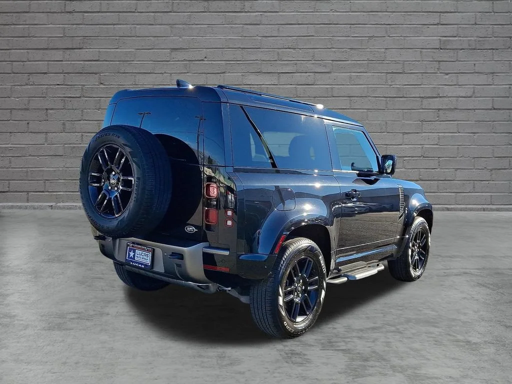 Used 2022  Land Rover X-Dynamic S image 11