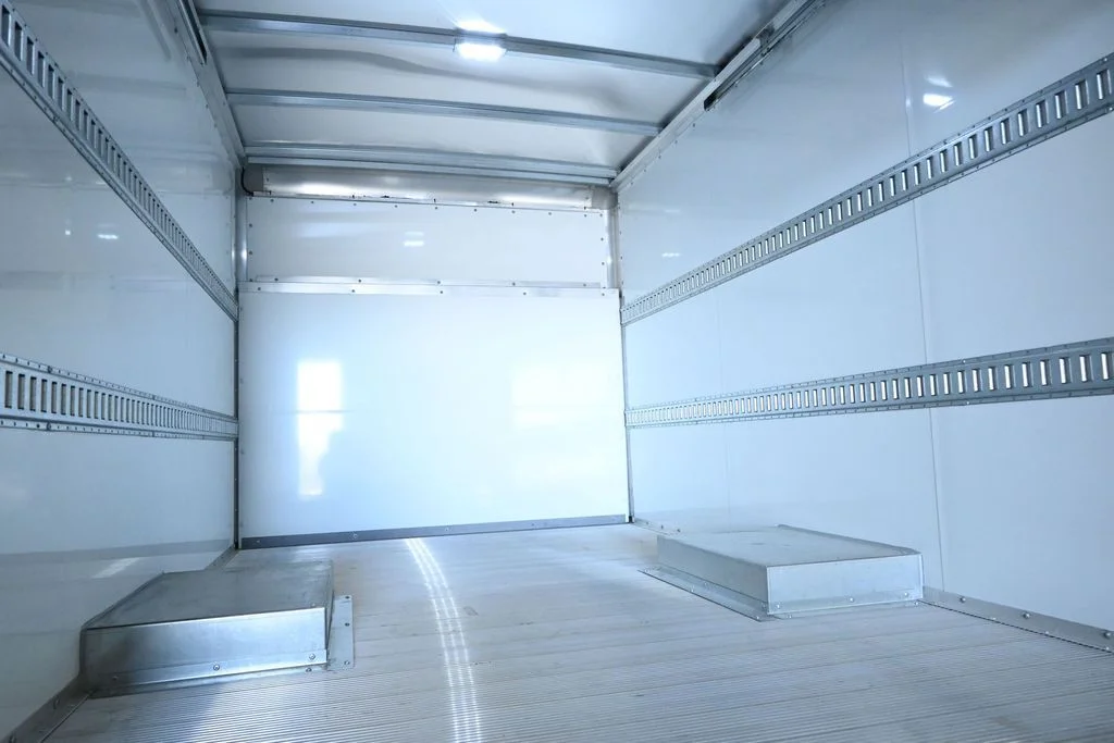 New 2024 Oxford White Ford Base image 19