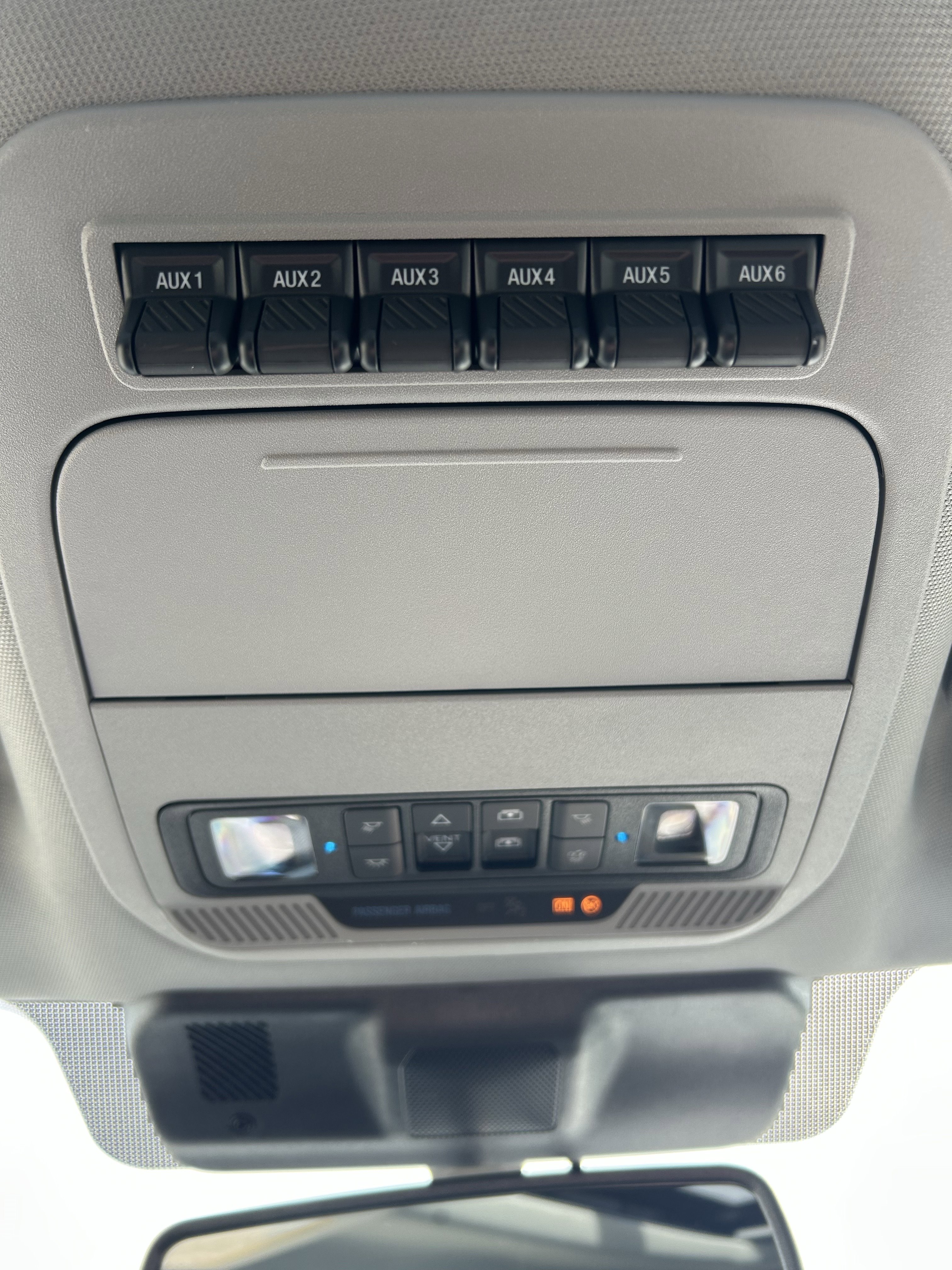 New 2026 AGATE BLACK Ford XLT image 27