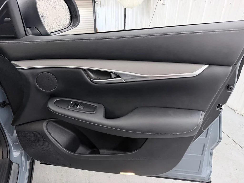 Certified Used 2023 Gray INFINITI LUXE image 41
