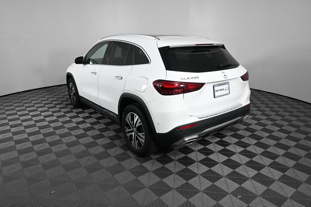 Certified Used 2026 White Mercedes-Benz GLA 250 image 4