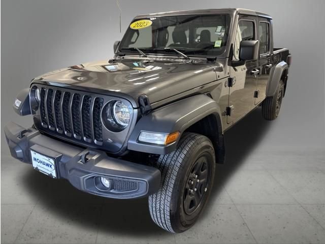 2023 Jeep Gladiator Sport's photo