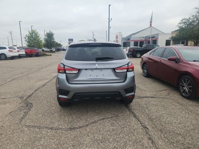 Used 2024 Gray Mitsubishi  image 2