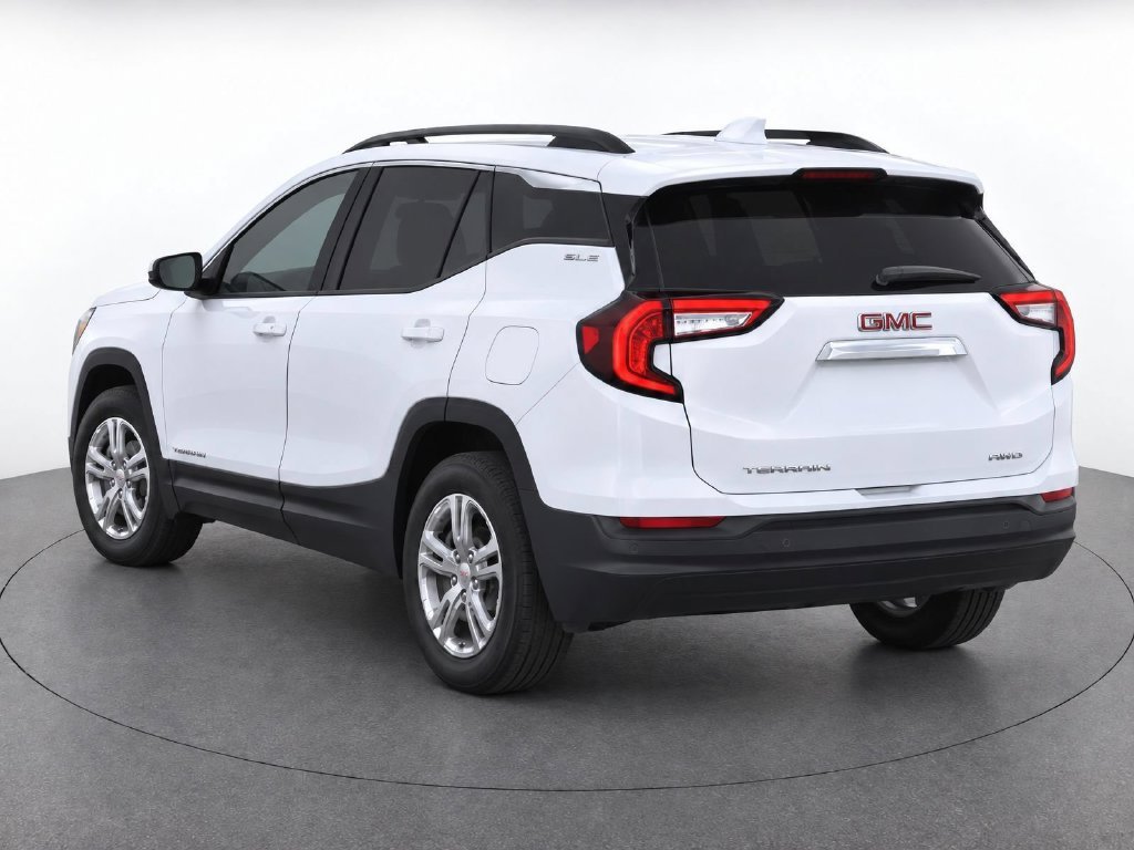 Used 2024 Summit White GMC SLE image 6
