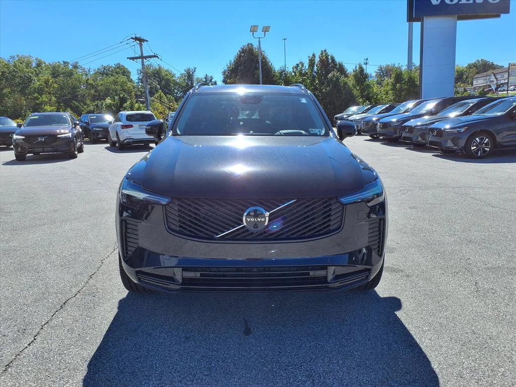 New 2027 Onyx Black Volvo Ultra Dark Theme image 8