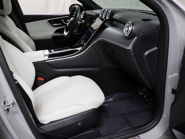 Certified Used 2025 MANUFAKTUR Alpine Grey Mercedes-Benz GLC 350e image 35