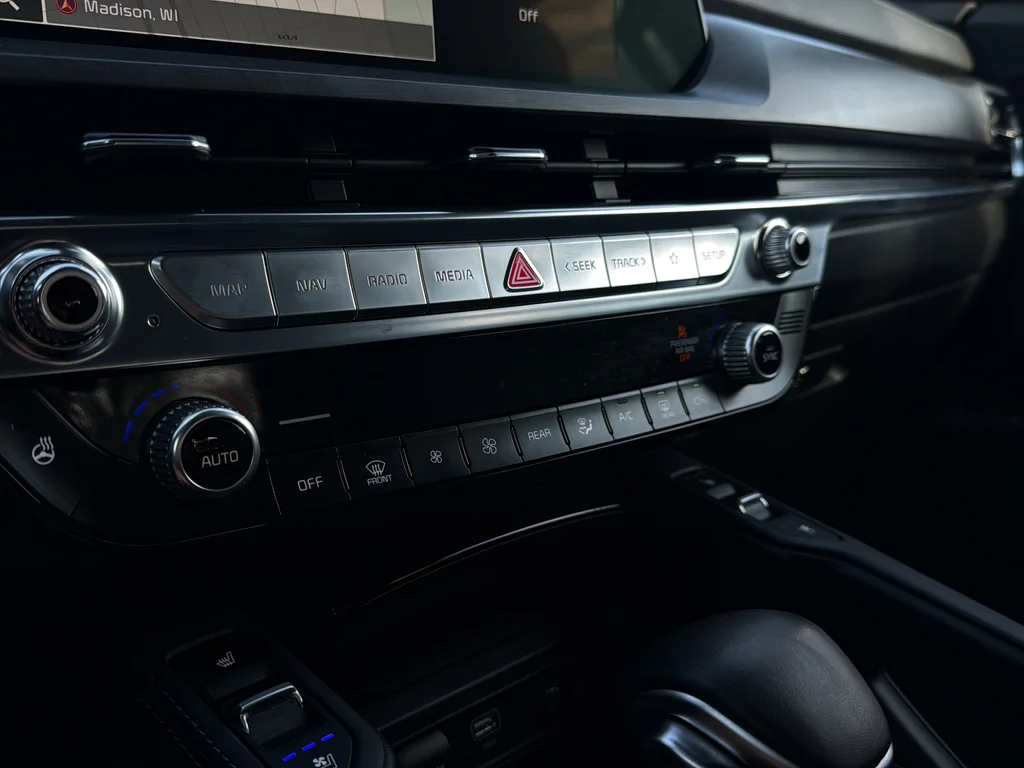Certified Used 2023 Ebony Black Kia SX X-Line image 19