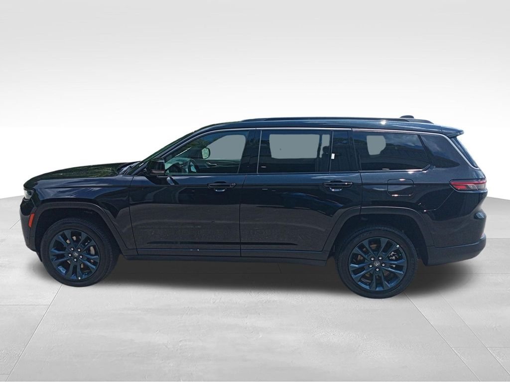 New 2026 Diamond Black Crystal Pearl-Coat Exterior Paint Jeep  image 2