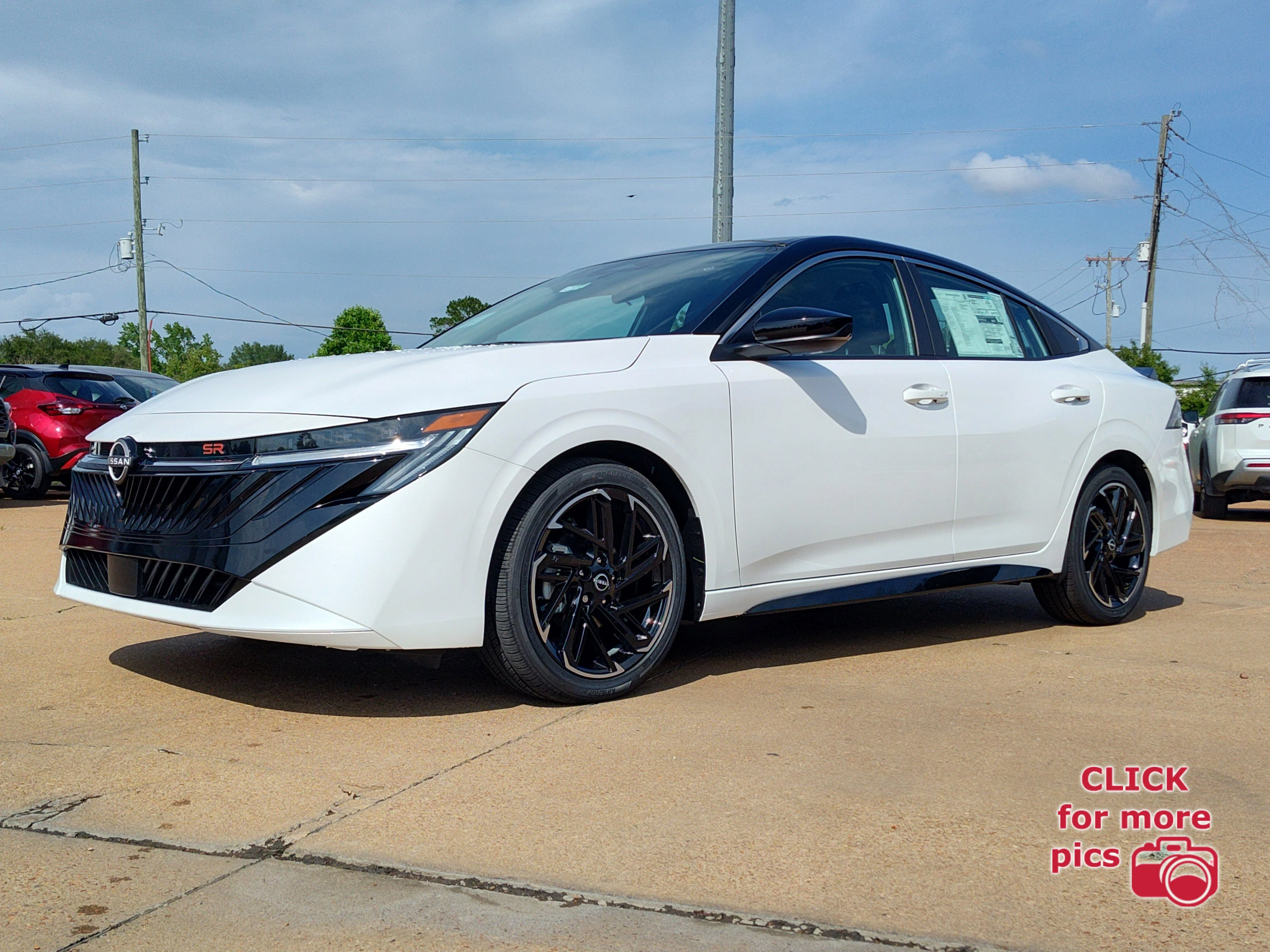 2026 Nissan Sentra SR CVT's photo
