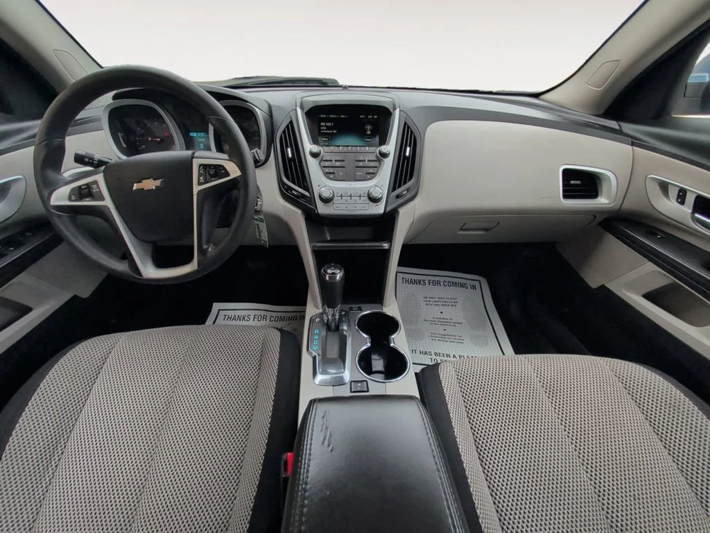 Used 2016 PATRIOT BLUE METALLIC Chevrolet LT image 10