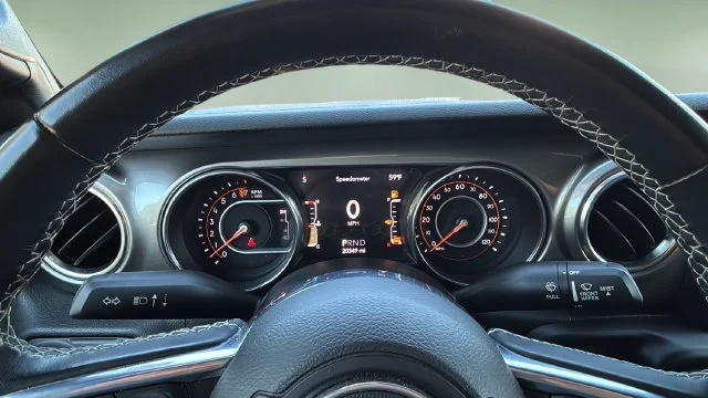 Used 2020 White Jeep Overland image 16