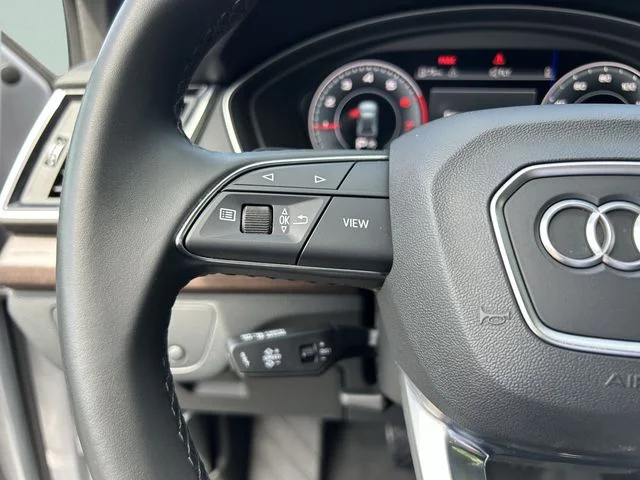 Used 2022  Audi 40 Premium Plus image 32