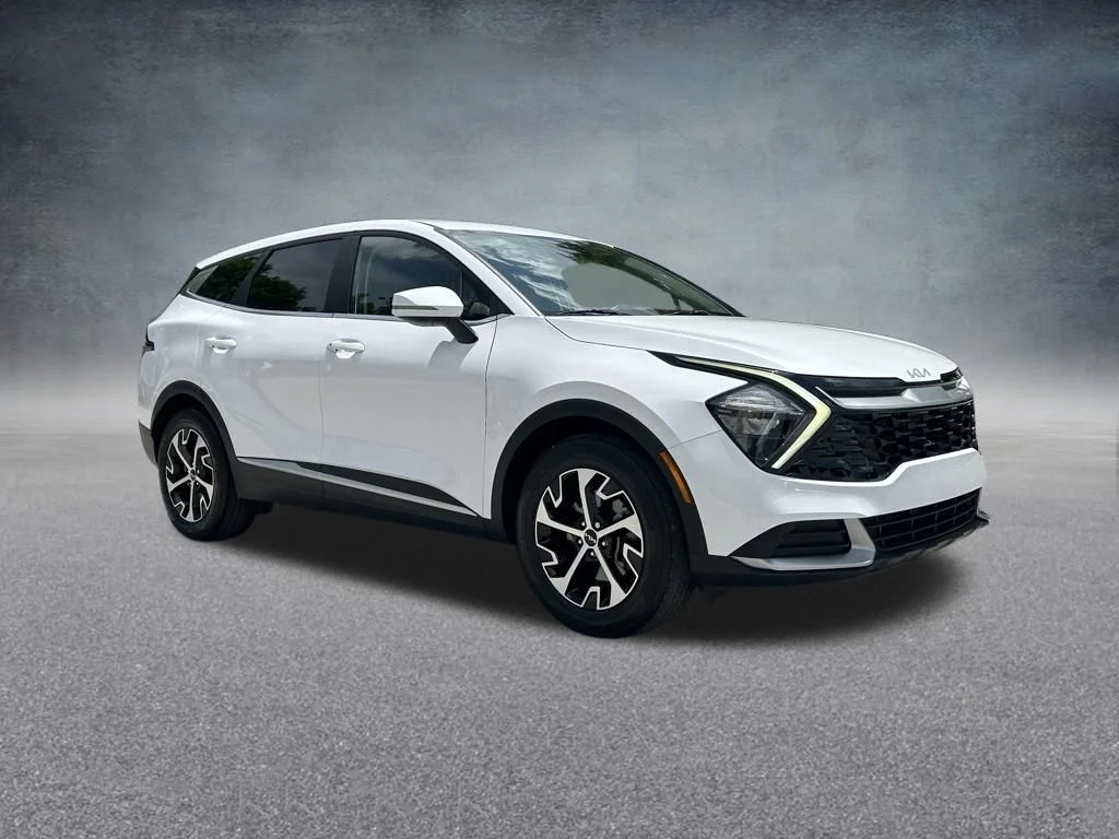 Used 2023 White Kia EX image 3