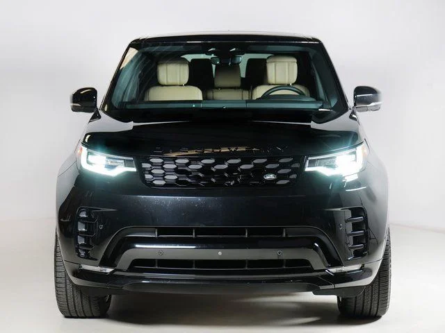 Certified Used 2025 Black Land Rover Dynamic SE image 8
