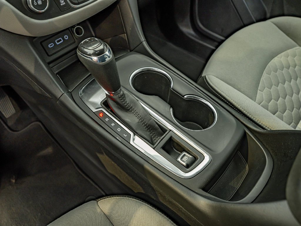 Used 2020 Silver Ice Metallic Chevrolet LT image 28