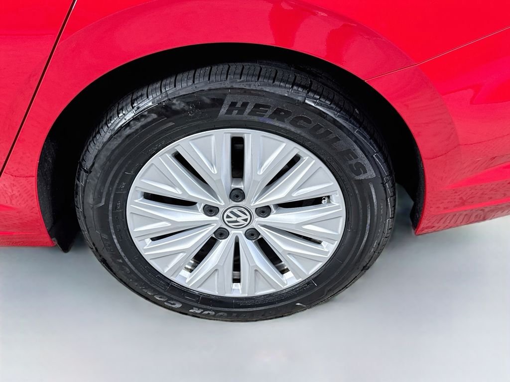 Used 2019 Tornado Red Volkswagen S image 28