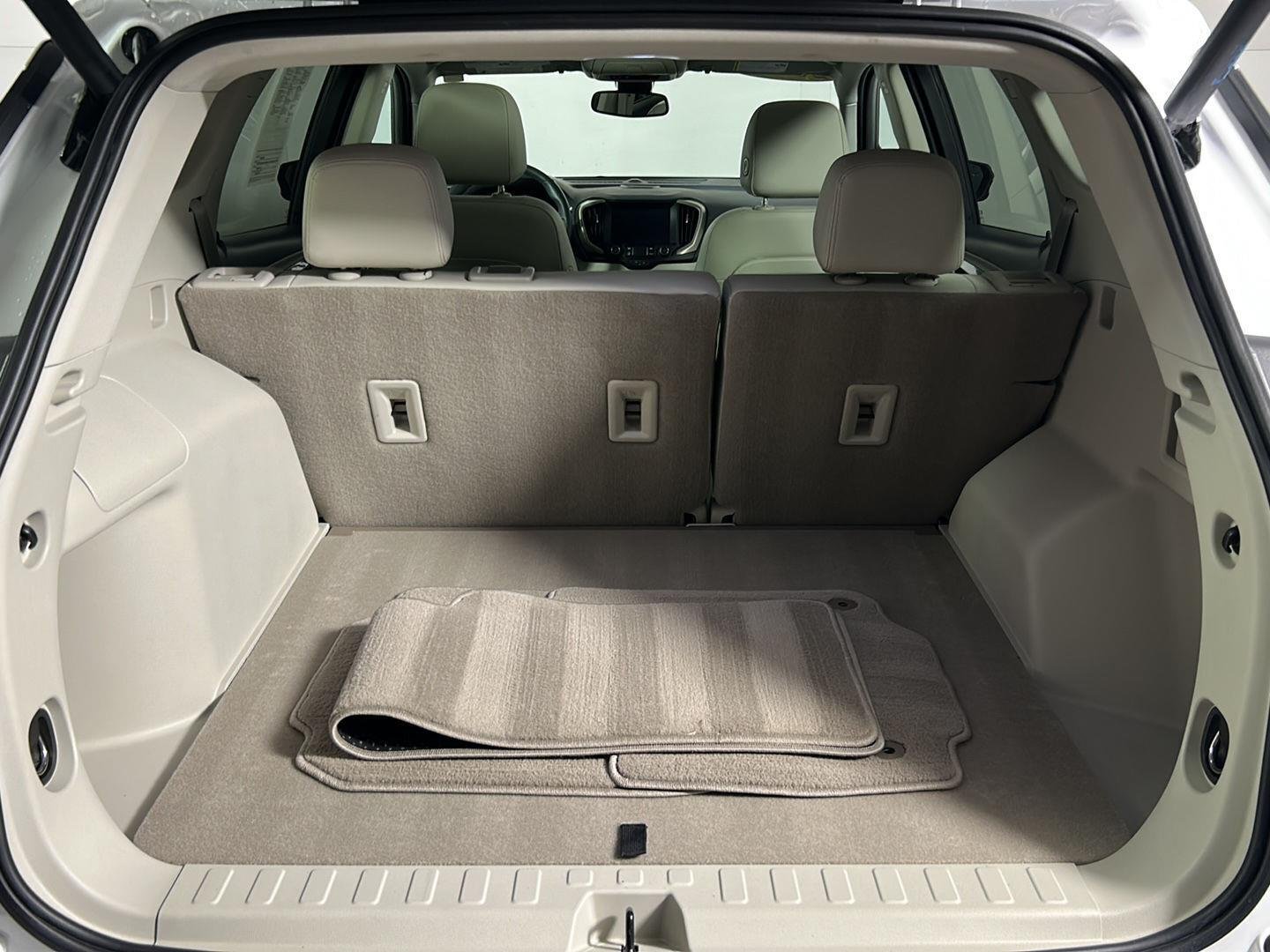 Used 2024 Summit White GMC Denali image 9