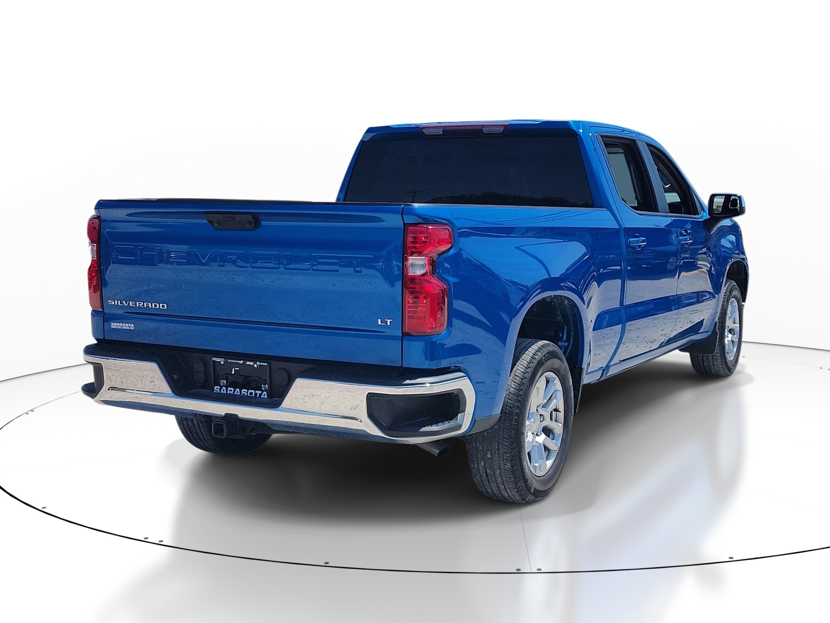 Used 2023 Glacier Blue Metallic Chevrolet LT image 6