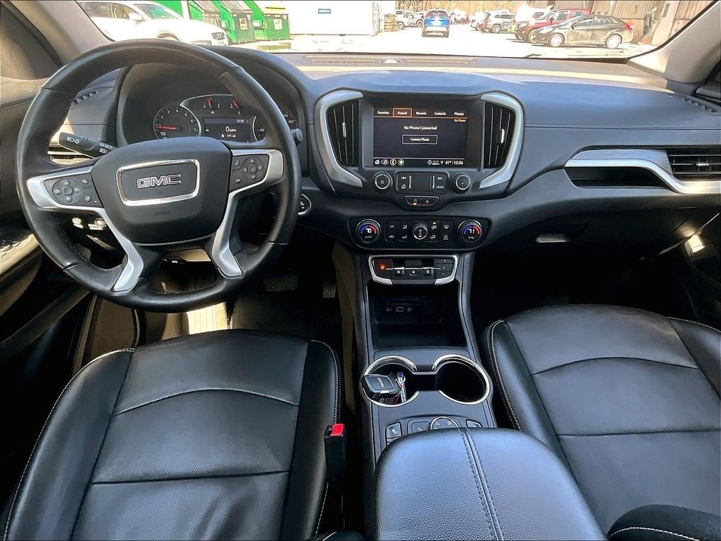 Used 2024 White GMC SLT image 21