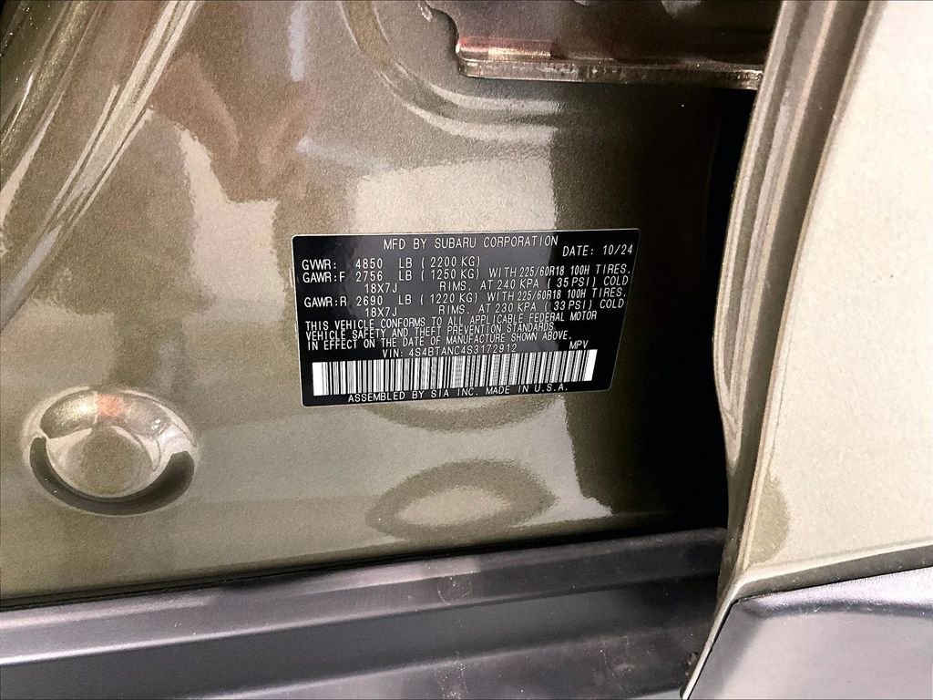 Used 2025 Autumn Green Metallic Subaru Limited image 27