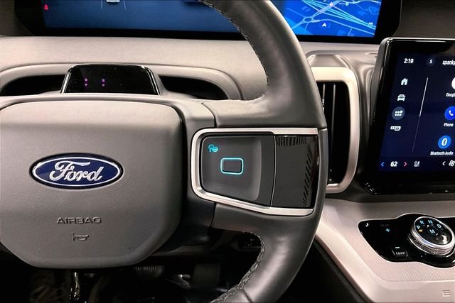 Used 2025 Oxford White Ford Active image 28