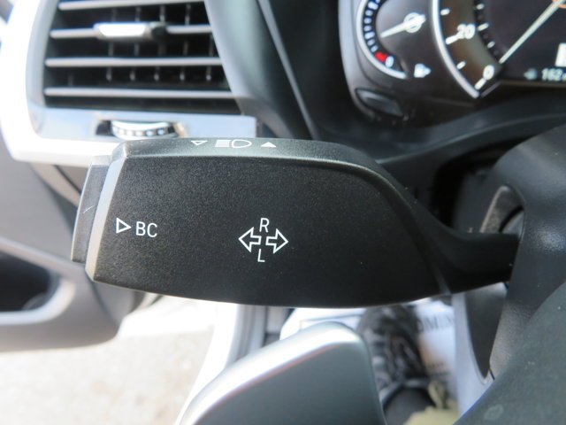 Used 2019 Alpine White BMW xDrive30i image 30