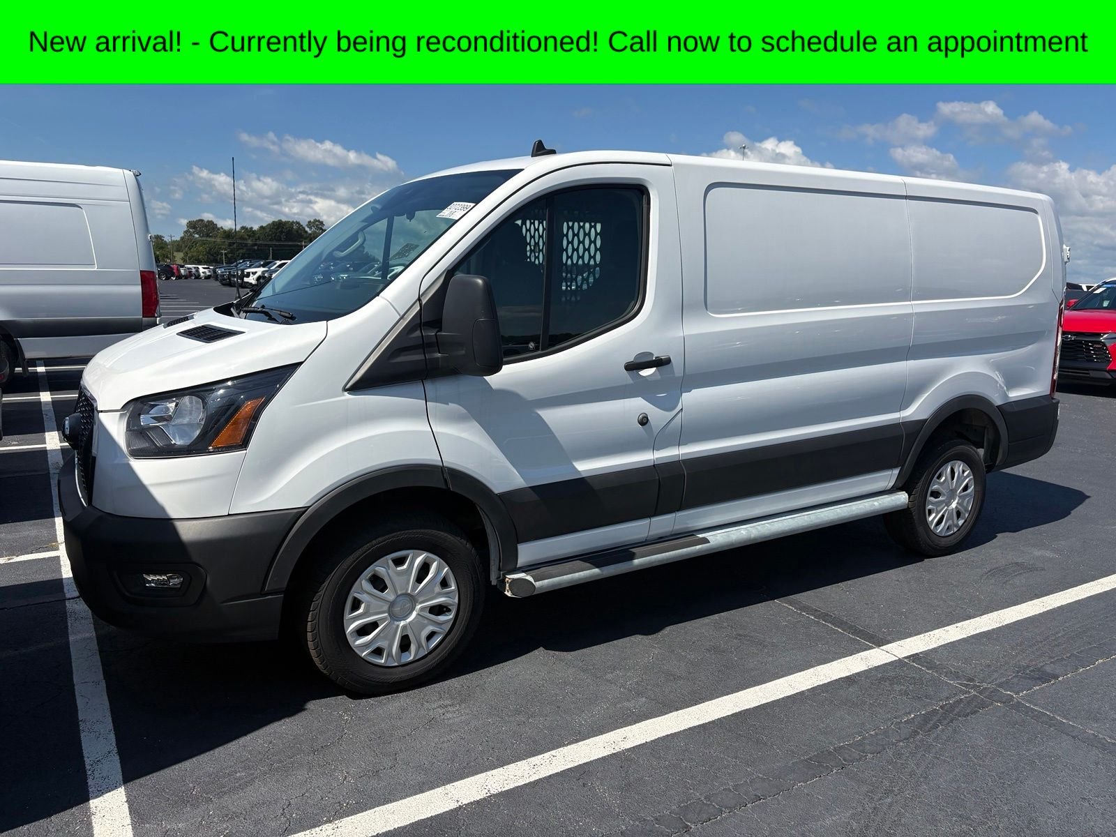 Used 2025 White Ford Base image 1
